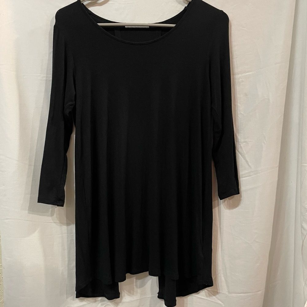 Colette Leander Cutout Back Swing Knit Top - Picture 4 of 9